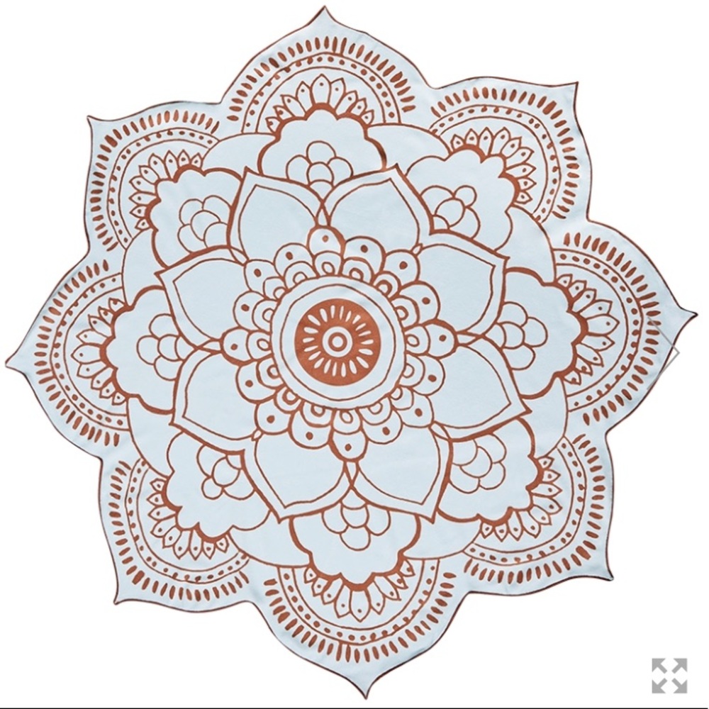 Vix Paula Hermanny Lotus Towel from FabFitFun